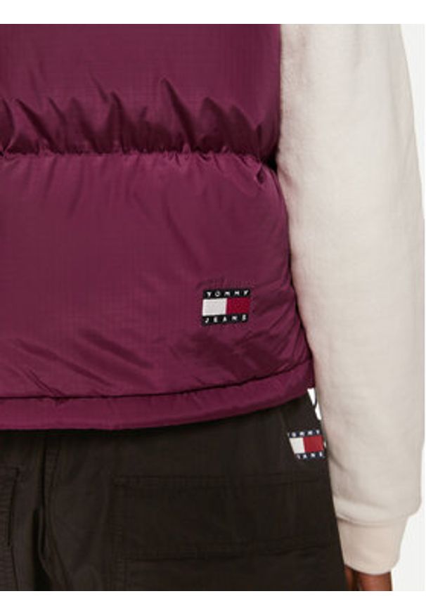 Tommy Jeans Bezrękawnik Alaska DW0DW18611 Bordowy Cropped Fit. Kolor: czerwony. Materiał: syntetyk. Długość rękawa: bez rękawów
