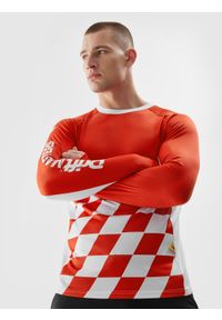 4f - 4F Longsleeve funkcyjny regular uniseks 4F x Drift Masters XS. Kolor: czerwony. Materiał: dzianina, żakard. Długość rękawa: długi rękaw. Wzór: nadruk, napisy