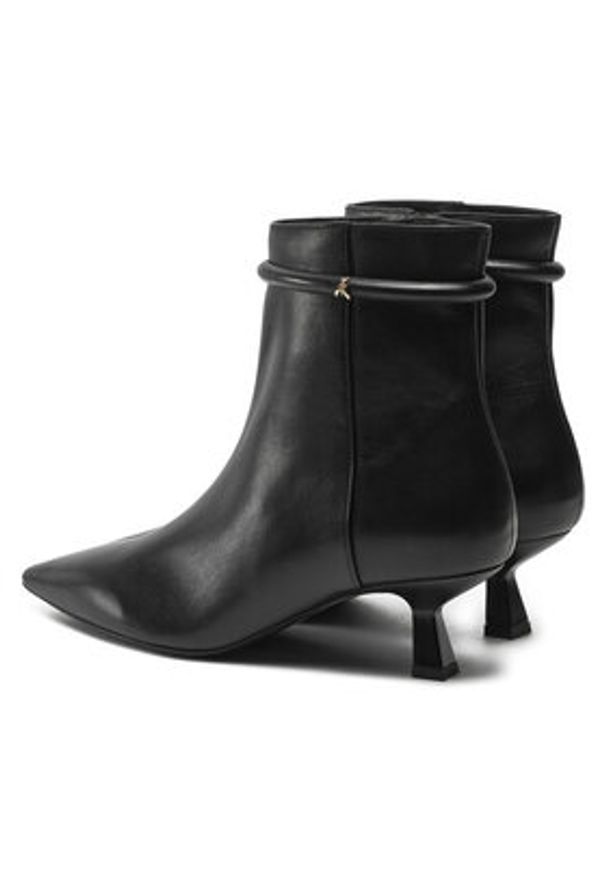 Patrizia Pepe Botki 2Y0024/L078-K103 Czarny. Kolor: czarny. Materiał: skóra