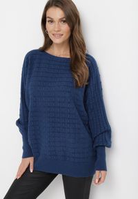 Born2be - Granatowy Klasyczny Sweter z Rękawami Nietoperza Steresa. Kolor: niebieski. Długość rękawa: długi rękaw. Długość: długie. Styl: klasyczny