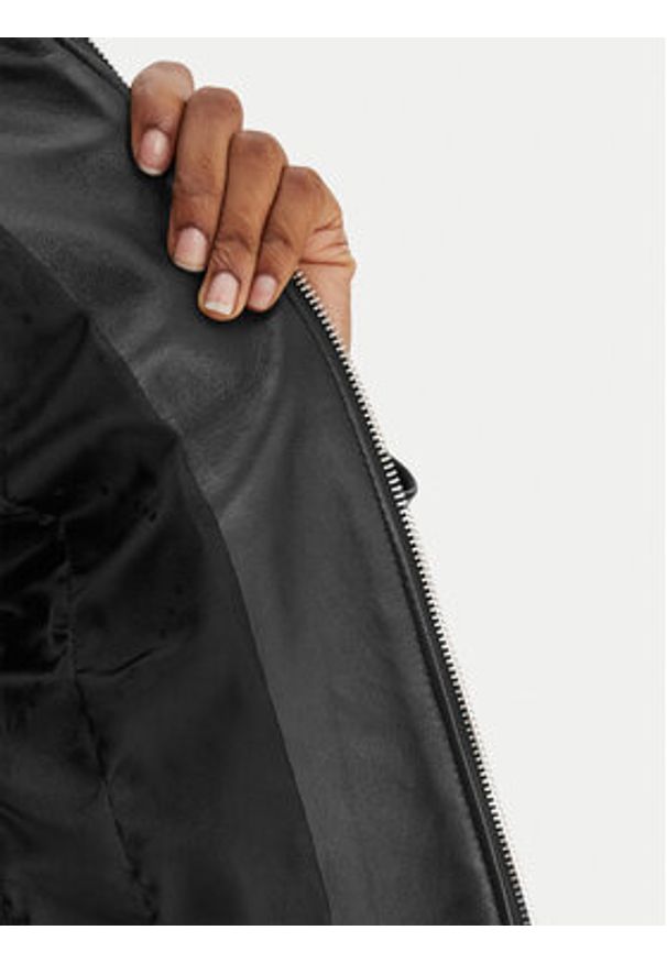 Patrizia Pepe Kurtka skórzana CO0001/L1HZ-K103 Czarny Regular Fit. Kolor: czarny. Materiał: skóra