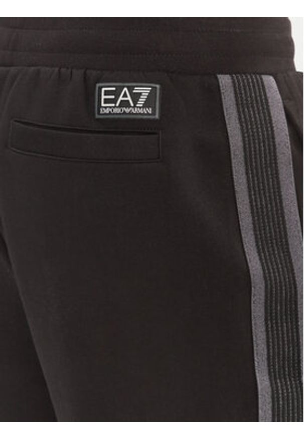 EA7 Emporio Armani Spodnie dresowe 7M000545 AF12660 UC001 Czarny Modern Fit. Kolor: czarny. Materiał: bawełna