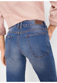 bonprix - Dżinsy Straight, mid waist, ze stretchem. Kolor: niebieski #3