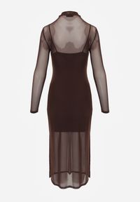 Renee - Brązowa Prześwitująca Sukienka Dzianinowa Midi z Halką Bavina. Kolor: brązowy. Materiał: dzianina. Długość rękawa: na ramiączkach. Typ sukienki: dopasowane. Styl: elegancki. Długość: midi #8