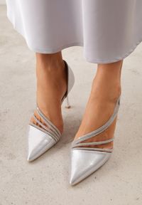 Renee - Srebrne Szpilki VICES z Ozdobnymi Paseczkami z Cyrkoniami w Eleganckim Stylu Jaenlith. Kolor: srebrny. Materiał: satyna. Obcas: na szpilce. Styl: elegancki #9