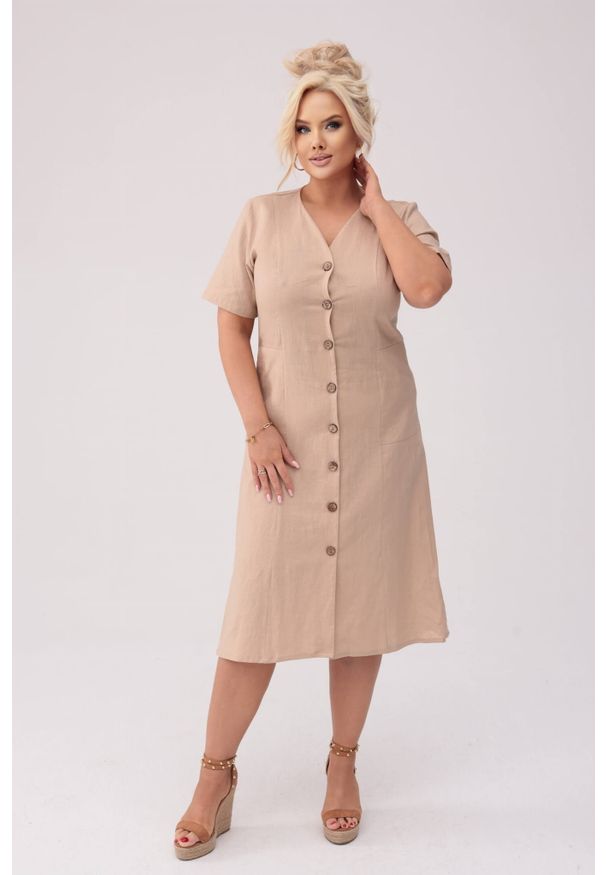 Moda Size Plus Iwanek - Sukienka Savannah - Len w odcieniu natury PLUS SIZE OVERSIZE XXL. Kolekcja: plus size. Materiał: len. Sezon: lato. Typ sukienki: dla puszystych, oversize. Styl: klasyczny, elegancki