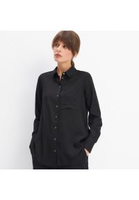 Mohito - Wiskozowa koszula oversize - Czarny. Kolor: czarny. Materiał: wiskoza #1