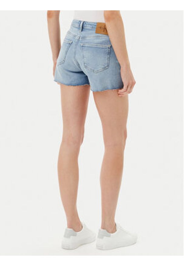 Calvin Klein Jeans Szorty jeansowe J20J225158 Niebieski Slim Fit. Kolor: niebieski. Materiał: bawełna