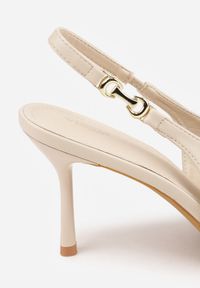 Renee - Beżowe Szpilki Slingback VICES z Cholewką z Wycięciem V Natonale. Zapięcie: bez zapięcia. Kolor: beżowy. Materiał: koronka. Szerokość cholewki: normalna. Obcas: na szpilce #9