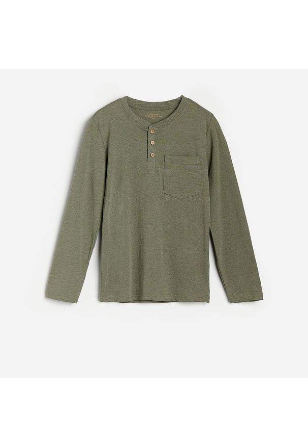 Reserved - Melanżowa koszulka z bawełną organiczną - Zielony. Kolor: zielony. Materiał: bawełna. Wzór: melanż