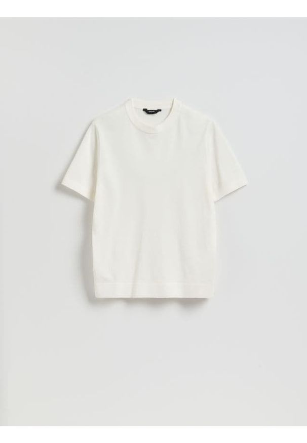 Reserved - Sweter z krótkim rękawem - złamana biel. Materiał: dzianina, bawełna. Długość rękawa: krótki rękaw. Długość: krótkie