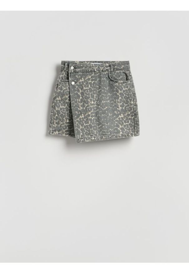 Reserved - Spódnico-szorty w zwierzęcy wzór - wielobarwny. Materiał: bawełna. Wzór: motyw zwierzęcy