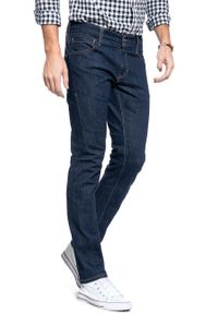 Mustang - SPODNIE MĘSKIE MUSTANG Oregon Tapered rinse washed 3116 5357 590. Stan: obniżony