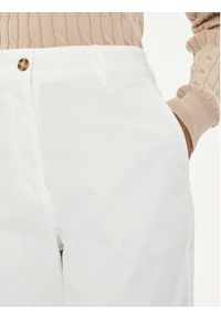 GANT - Gant Chinosy 4150261 Biały Slim Fit. Kolor: biały. Materiał: bawełna