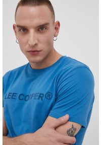 Lee Cooper T-shirt bawełniany z aplikacją. Okazja: na co dzień. Kolor: niebieski. Materiał: bawełna. Wzór: aplikacja. Styl: casual