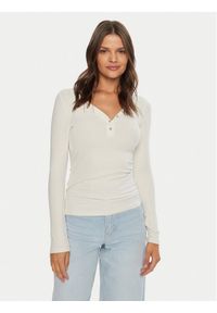 Guess Bluzka Kyla W4BP51 KBCO2 Biały Regular Fit. Kolor: biały. Materiał: wiskoza #1