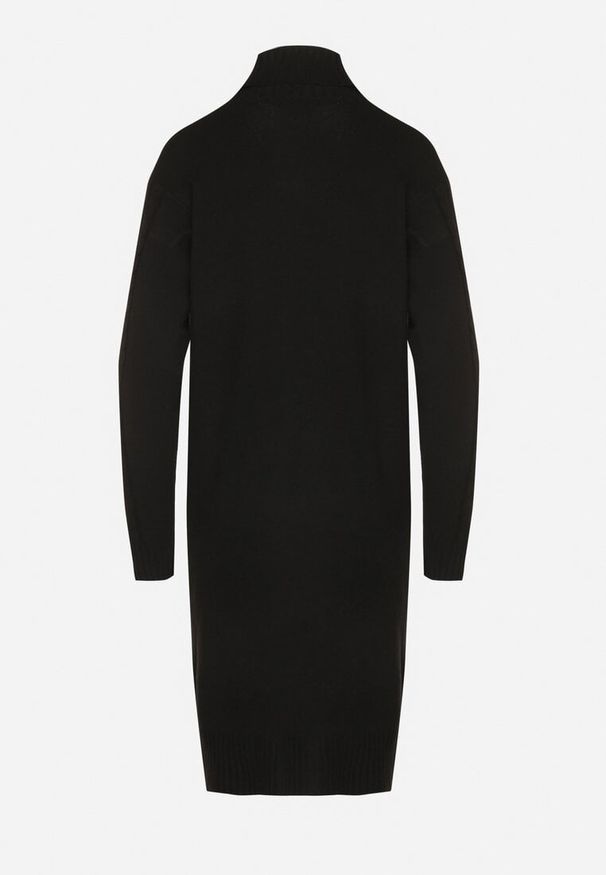 Born2be - Czarna Sweterkowa Sukienka z Golfem Wełną i Bawełną Ozdobiona Splotem Reiania. Okazja: do pracy, na co dzień, na spotkanie biznesowe. Typ kołnierza: golf. Kolor: czarny. Materiał: wełna, bawełna. Wzór: aplikacja, ze splotem. Typ sukienki: proste. Styl: casual, biznesowy