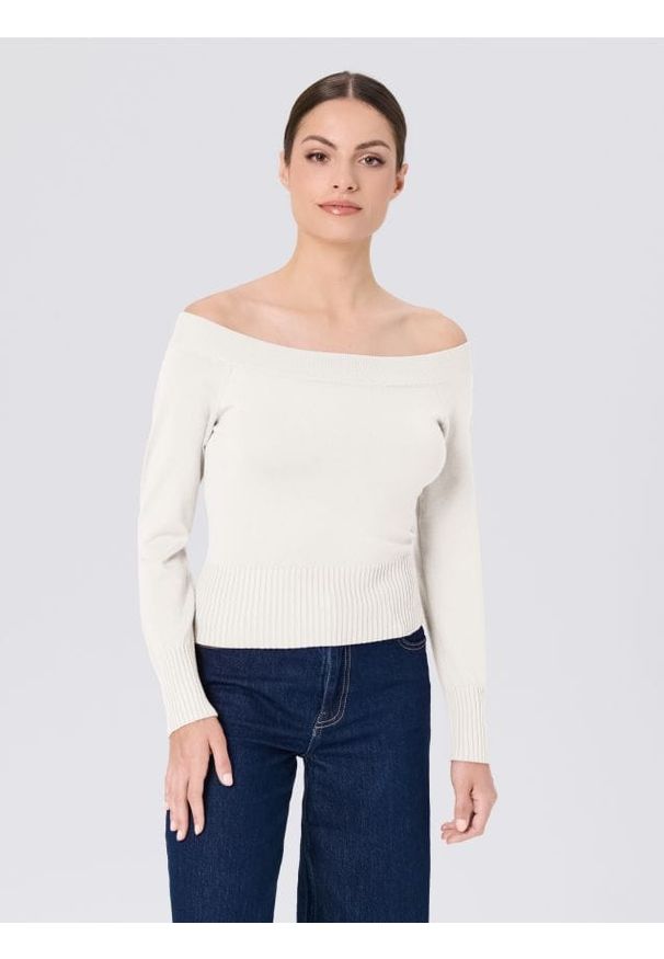 Sinsay - Sweter off shoulder - kremowy. Kolor: kremowy