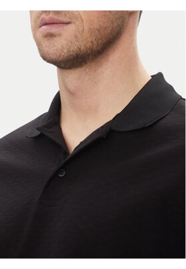 Armani Exchange Polo XM000729 AF13025 UC001 Czarny Regular Fit. Typ kołnierza: polo. Kolor: czarny. Materiał: bawełna