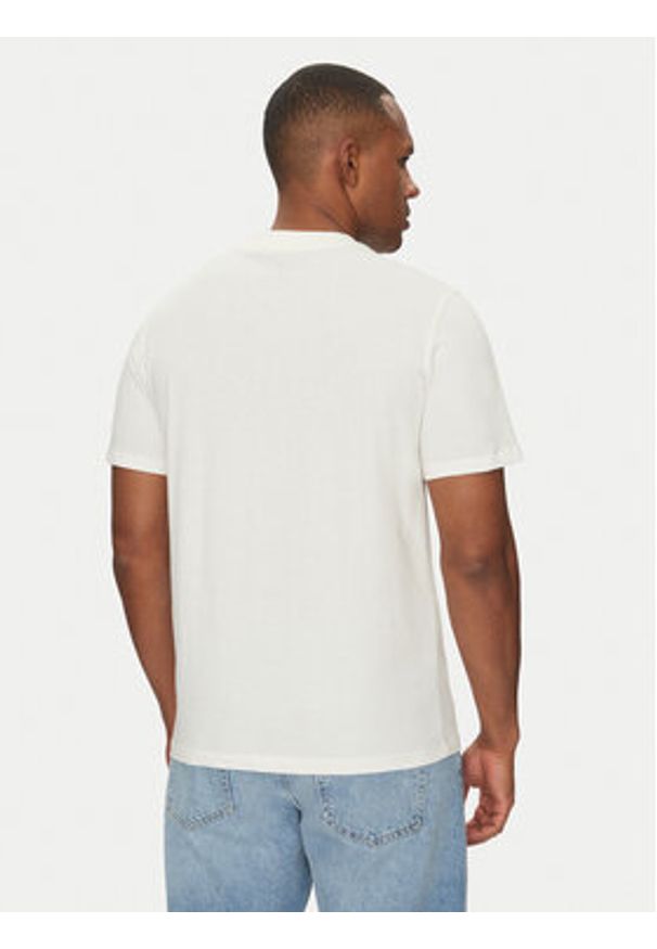 Blend T-Shirt 20718312 Biały Regular Fit. Kolor: biały. Materiał: bawełna