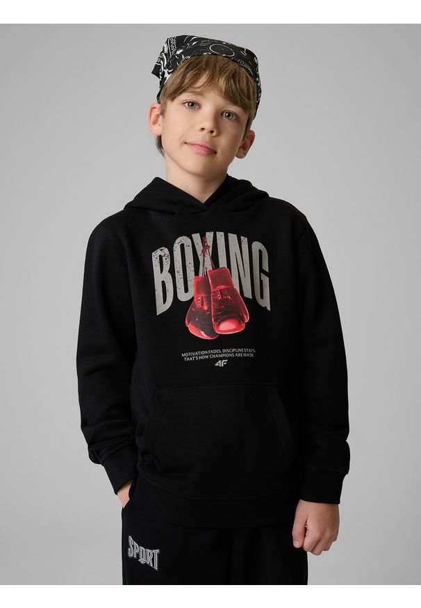 4f - 4F Bluza dresowa regular z kapturem chłopięca - czarna 158 (12-13 lat). Okazja: na spacer, na co dzień, na uczelnię. Typ kołnierza: kaptur. Kolor: czarny. Materiał: dresówka. Sezon: lato. Styl: casual