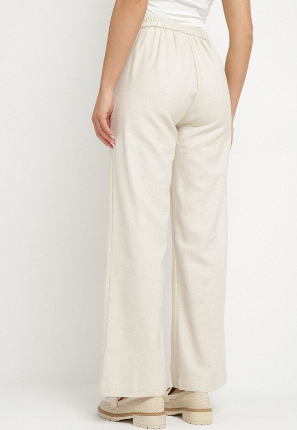 Born2be - Beżowe Szerokie Spodnie z Bawełną i Wysokim Stanem Fenarilla. Okazja: na co dzień. Stan: podwyższony. Kolor: beżowy. Materiał: bawełna. Styl: klasyczny, casual, elegancki