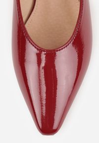 Renee - Bordowe Balerinki Mary Jane Vices z Geometrycznym Obcasem i Skórzaną Wkładką Vermene. Okazja: na spacer, na randkę. Zapięcie: pasek. Kolor: czerwony. Materiał: skóra. Wzór: geometria. Obcas: na obcasie. Wysokość obcasa: średni #6