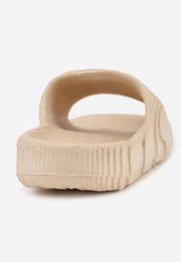 Renee - Beżowe Piankowe Klapki z Ozdobnym Tłoczeniem Eupnia. Kolor: beżowy #7