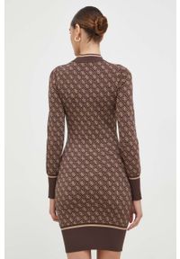Guess sukienka kolor brązowy mini dopasowana. Kolor: brązowy. Materiał: dzianina. Długość rękawa: długi rękaw. Typ sukienki: dopasowane. Długość: mini #3