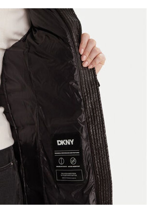DKNY Kurtka zimowa DLEMPW58 Czarny Slim Fit. Kolor: czarny. Materiał: syntetyk. Sezon: zima