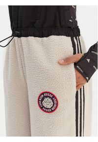 Adidas - adidas Ogrodniczki Moon Boot JM1106 Beżowy Loose Fit. Kolor: beżowy. Materiał: syntetyk #5