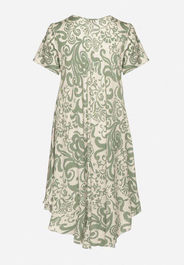 Born2be - Zielona Rozkloszowana Sukienka z Wiskozy z Geometrycznym Wzorem Emisova. Okazja: na co dzień. Kolor: zielony. Materiał: wiskoza. Długość rękawa: krótki rękaw. Wzór: geometria. Styl: casual, elegancki