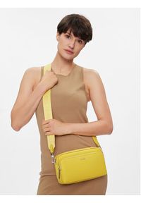 Calvin Klein Torebka Ck Must Camera Bag K60K611927 Żółty. Kolor: żółty. Materiał: skórzane #4