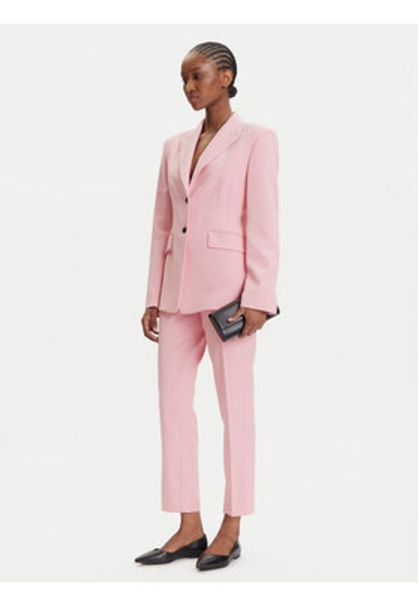 Hugo - HUGO Spodnie materiałowe Hedima-1 50544742 Różowy Slim Fit. Kolor: różowy. Materiał: syntetyk