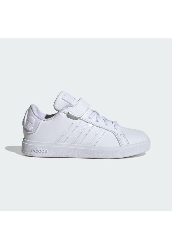 Buty Adidas Star Wars Grand Court 2.0 Children. Kolor: biały. Materiał: materiał. Wzór: motyw z bajki