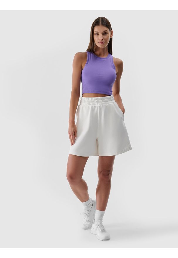 4f - 4F Spodenki dresowe damskie - białe L. Kolor: biały. Materiał: dresówka. Długość: krótkie. Wzór: gładki, ze splotem