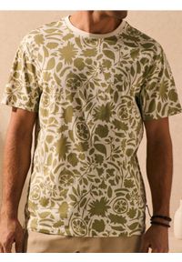 Sinsay - Koszulka z nadrukiem - kremowy. Kolor: kremowy. Wzór: nadruk