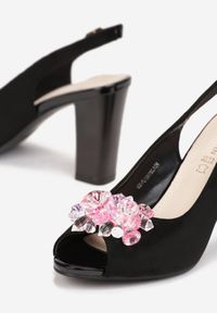 Renee - Czarne Sandały na Słupku z Wkładką ze Skóry Naturalnej Klephis. Zapięcie: pasek. Kolor: czarny. Materiał: skóra. Wzór: aplikacja. Obcas: na słupku. Wysokość obcasa: średni #5