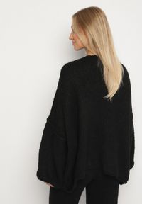 Born2be - Czarny Nietoperzowy Kardigan Bez Zapięć z Domieszką Wełny i Wiskozy Rallisa. Okazja: na co dzień. Kolor: czarny. Materiał: wełna, wiskoza. Wzór: gładki. Styl: casual #3