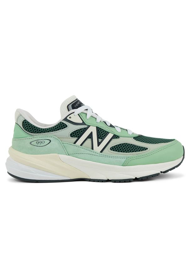 Buty unisex New Balance U990AB6 – zielone. Kolor: zielony. Materiał: guma, zamsz, materiał, syntetyk. Szerokość cholewki: normalna. Sport: bieganie