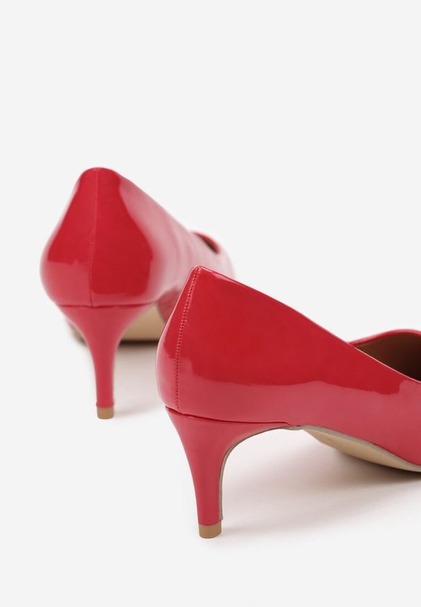 Renee - Czerwone Czółenka na Szpilce ze Skórzaną Wkładką Caronella. Okazja: na co dzień. Nosek buta: szpiczasty. Kolor: czerwony. Materiał: skóra. Obcas: na szpilce. Styl: casual, elegancki