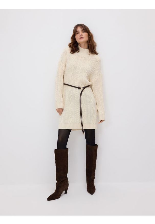 Reserved - Sukienka z wełną - złamana biel. Materiał: wełna. Typ sukienki: proste