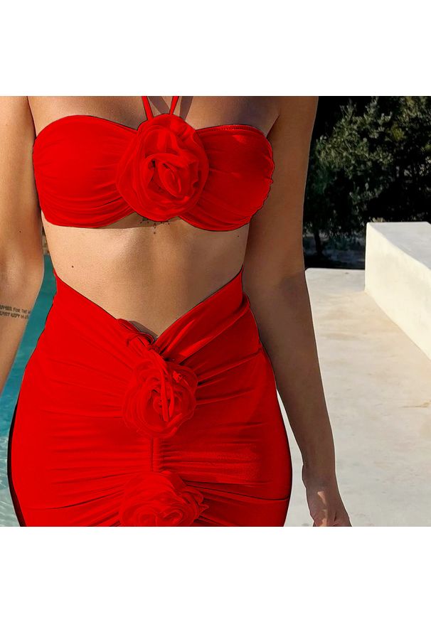 Intica - Strój kąpielowy z kwiatowym wzorem na plażę i basen Naciye. Kolor: biały. Materiał: materiał. Wzór: kwiaty