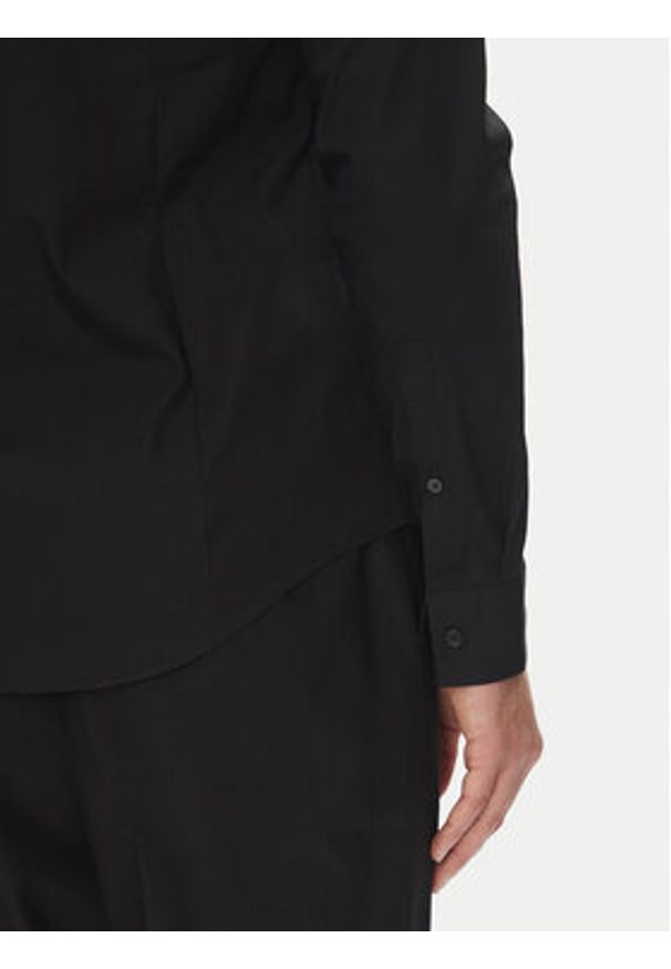 Calvin Klein Koszula Essential LV019EU030 Czarny Slim Fit. Kolor: czarny. Materiał: bawełna