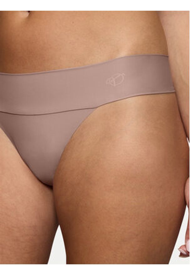 Triumph Stringi Make-Up Illusion 10218386 Brązowy. Kolor: brązowy. Materiał: syntetyk