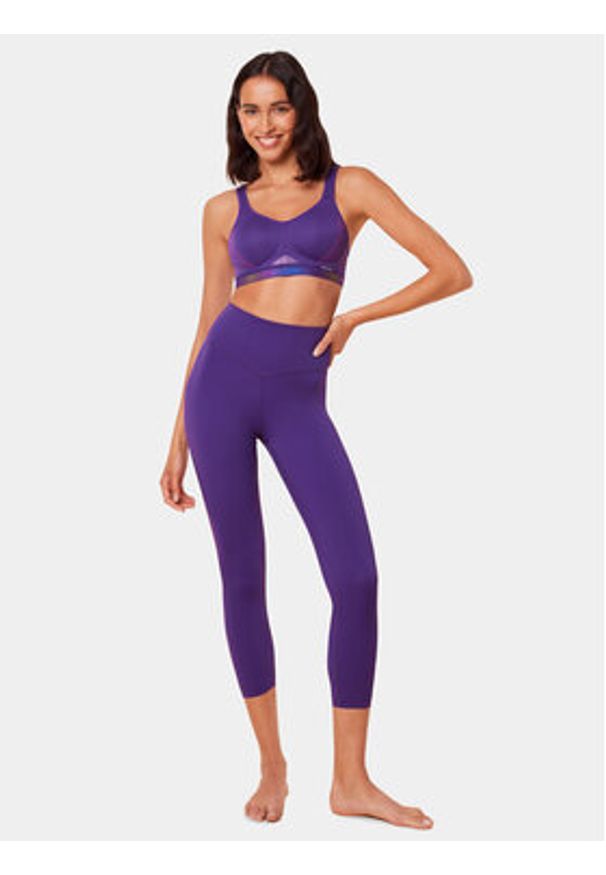 Triumph Legginsy Cardio RTW 7/8 High Waist Leggings Logo 10215957 Fioletowy Slim Fit. Stan: podwyższony. Kolor: fioletowy. Materiał: syntetyk