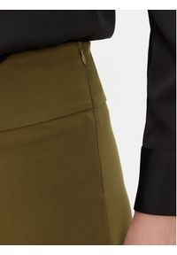 Rinascimento Spodnie materiałowe CFC0122830003 Khaki Regular Fit. Kolor: brązowy. Materiał: syntetyk #4