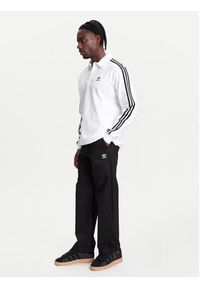 Adidas - adidas Spodnie materiałowe Trefoil Essentials JD2442 Czarny Regular Fit. Kolor: czarny. Materiał: bawełna