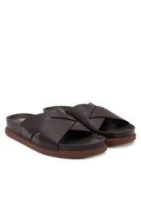 Clarks Klapki Torford Cross 26180888 Brązowy. Kolor: brązowy. Materiał: skóra #6