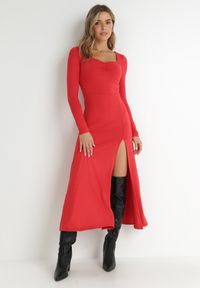 Born2be - Czerwona Sukienka Hippeira. Kolor: czerwony. Materiał: lakier, dzianina. Długość rękawa: długi rękaw. Typ sukienki: dopasowane, rozkloszowane. Długość: maxi #3